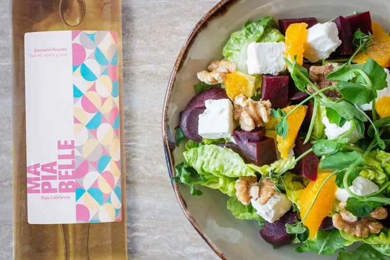 El maridaje perfecto de vino con ensaladas